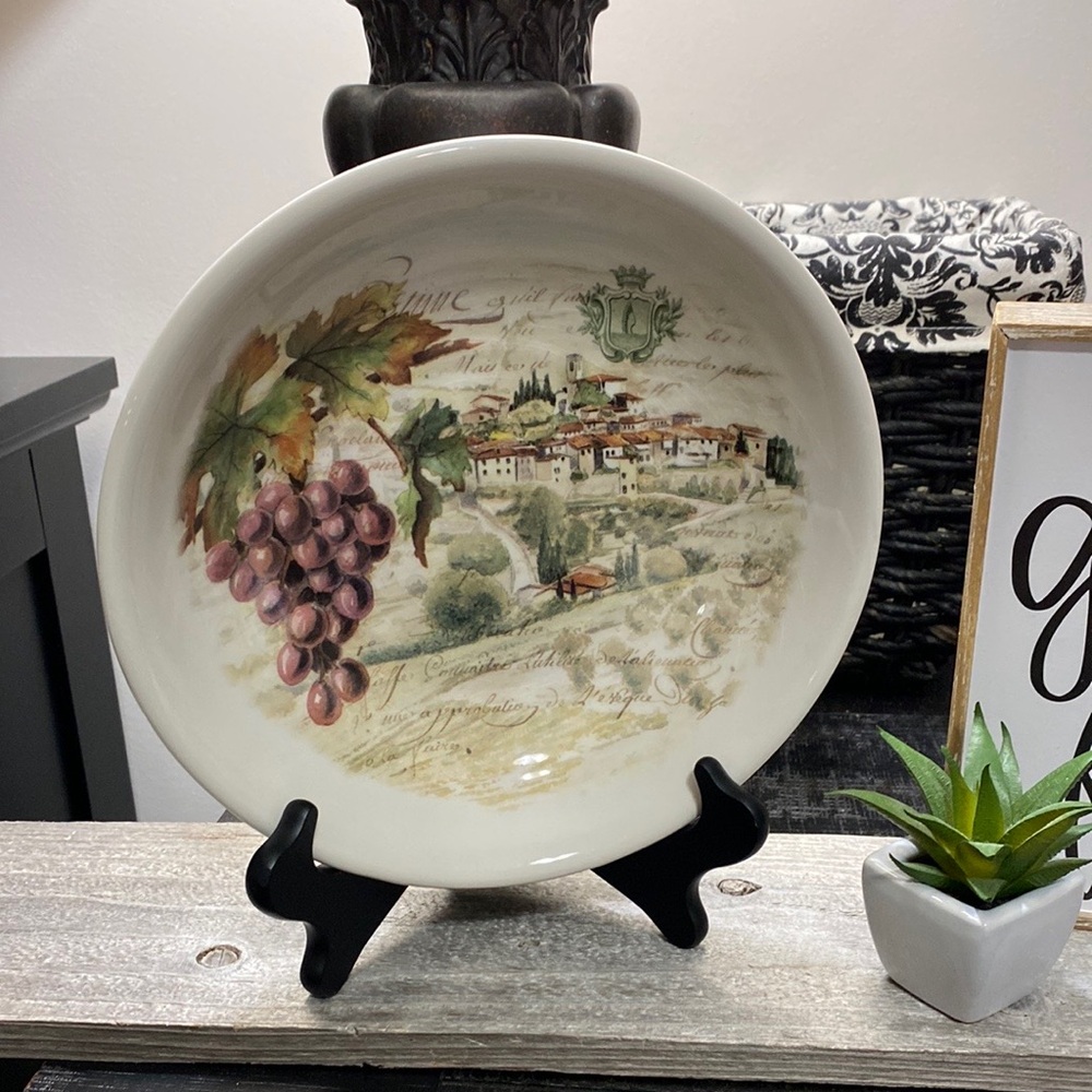 Ceramica Cuore Italy Bowl with Vineyard Design!